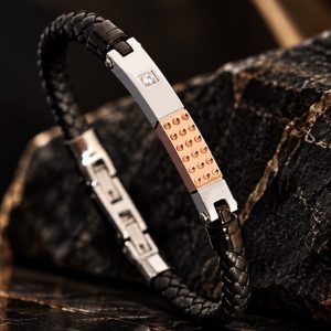 Zircon Signature Leather Bracelet